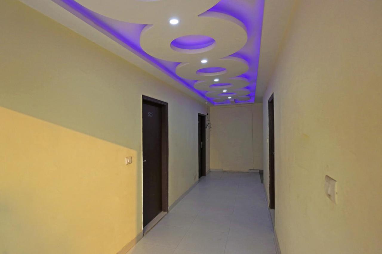 Airport Hotel Rosewood New Delhi Exterior photo